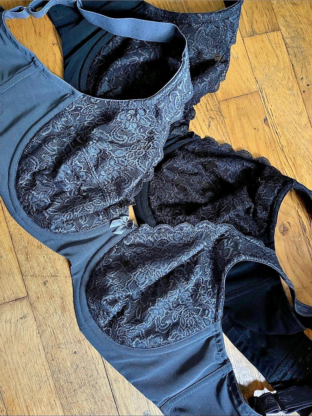 Pair of Elila Full Coverage Stretch Lace Underwire Bra Black 34E
